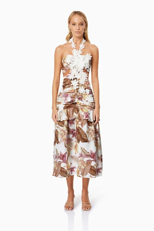 Sheath Women Dress with a Tailored Fit for a Professional LookMeadow Floral Cocktail Dress In White