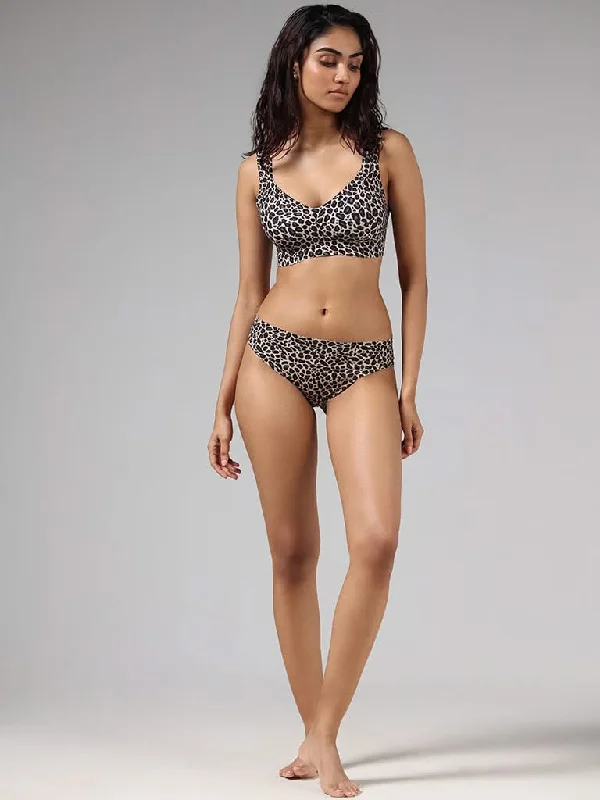 Printed Floral Women Shorts for a Summer - Ready StyleWunderlove Brown Cheetah Printed Invisible Brief